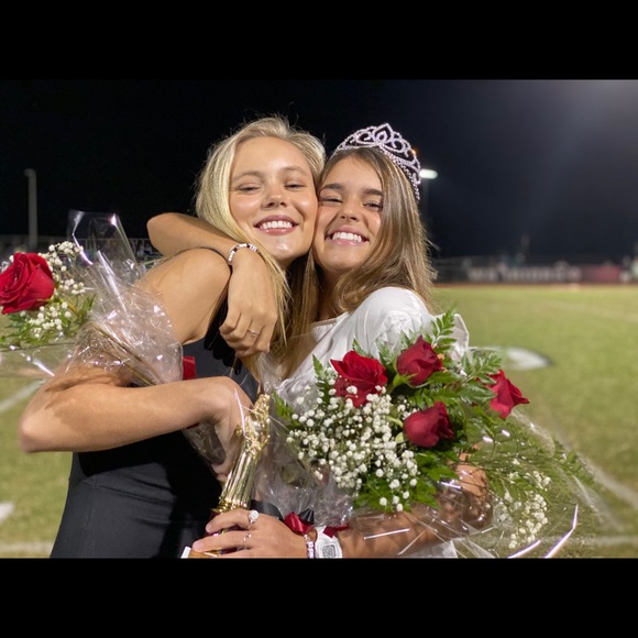 Meet your Posher, Ally - Picture 6 of 7